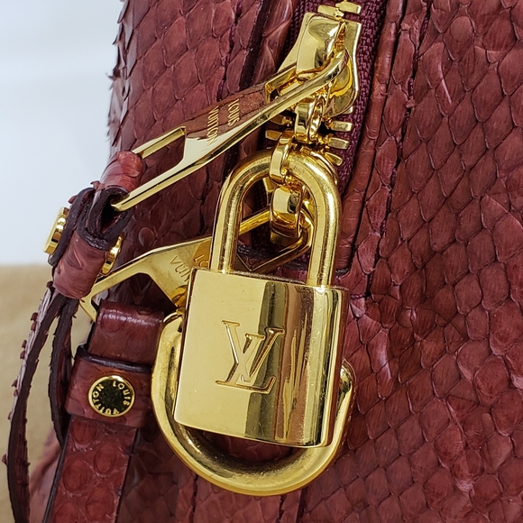Louis Vuitton Framboise Python Speedy Bandouliere 20 Bag w/ Strap - Picture 4 of 6